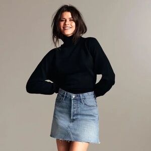 Aritzia Denim Forum Sz 26 Edie Denim Western Casual Mini Skirt